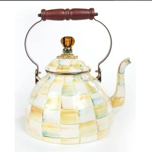 Parchment Check 2-Quart Tea Kettle